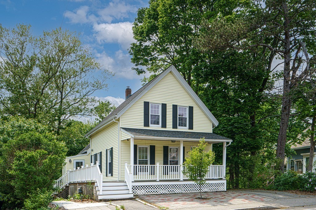 362 Commercial St