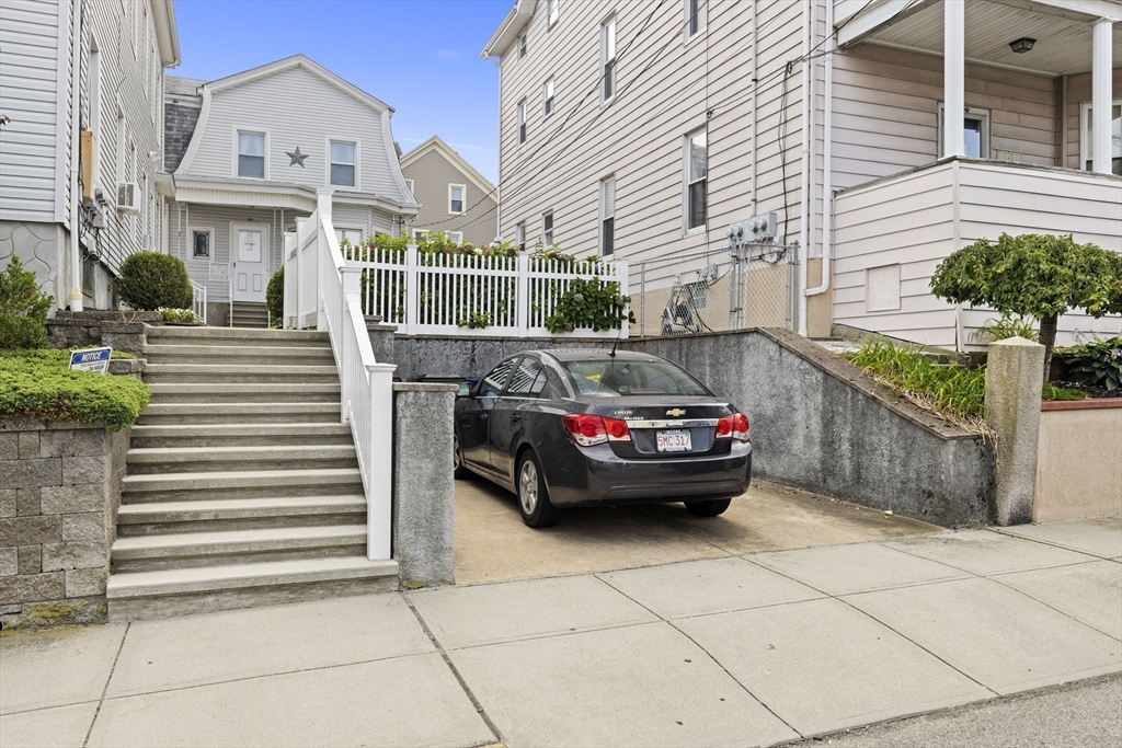 48 Ridge Street