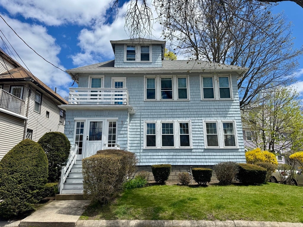 Photo of 17 Temple Ave, Winthrop, MA