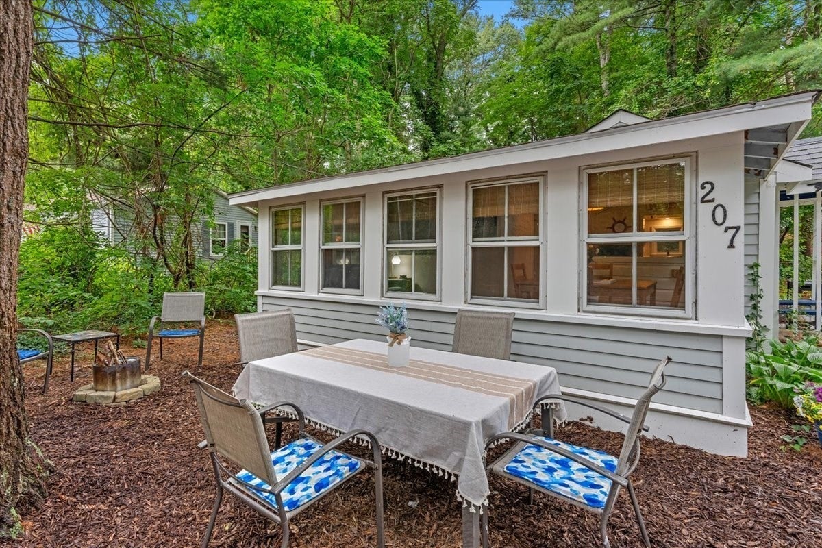 207 Bartlett Rd, Plymouth, MA Photo #3