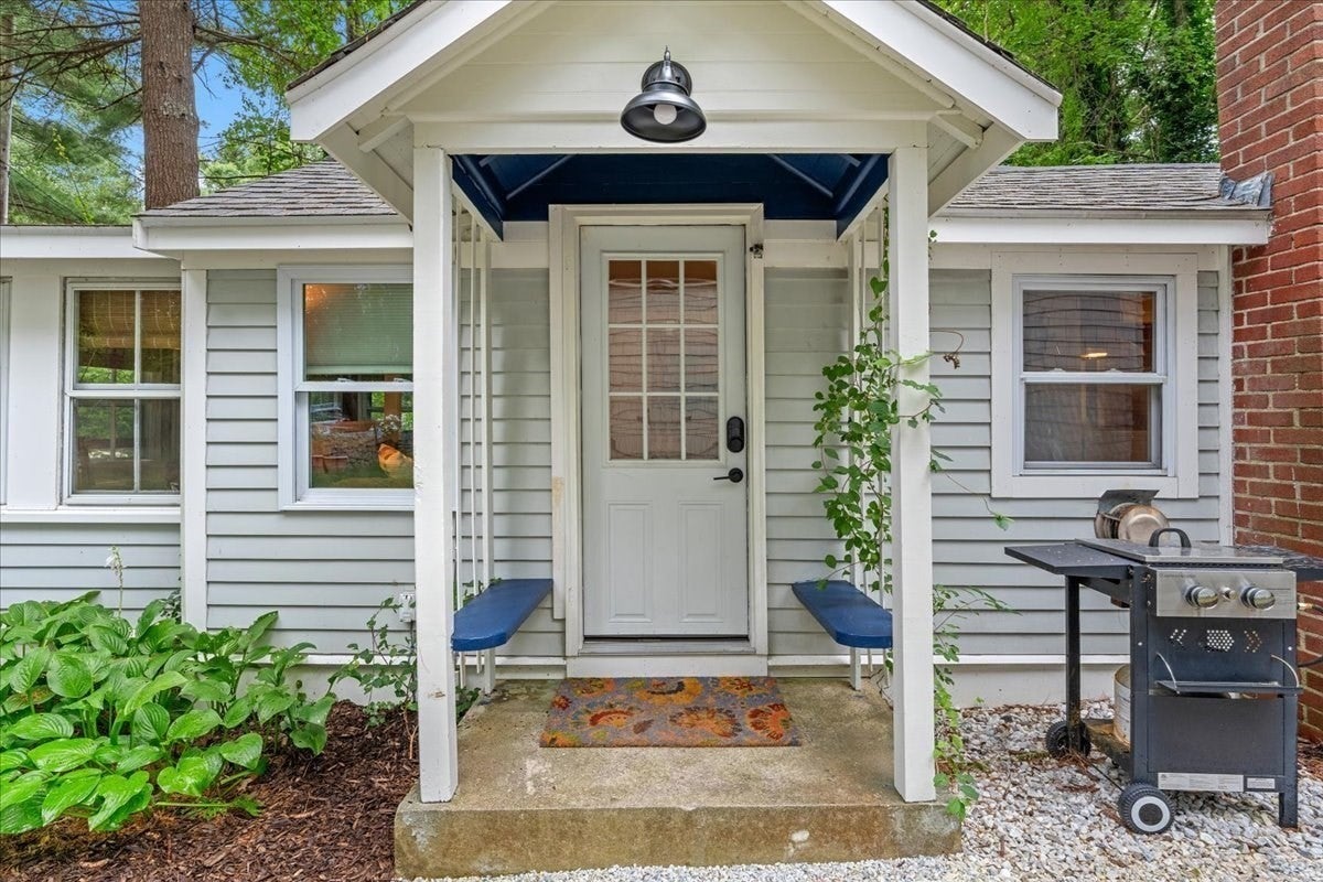 207 Bartlett Rd, Plymouth, MA Photo #2