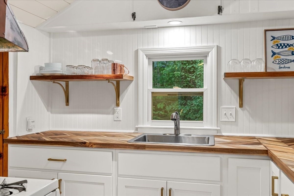 207 Bartlett Rd, Plymouth, MA Photo #12