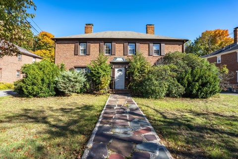 Photo of 26-28 Wessex Rd #28, Newton, MA 02459 (MLS # 73593133)