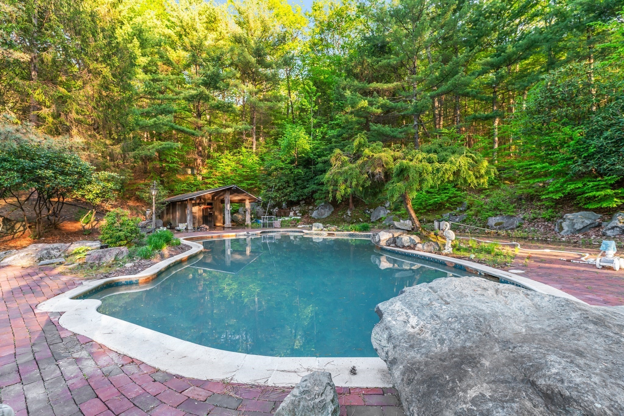 112 Bigelow Drive