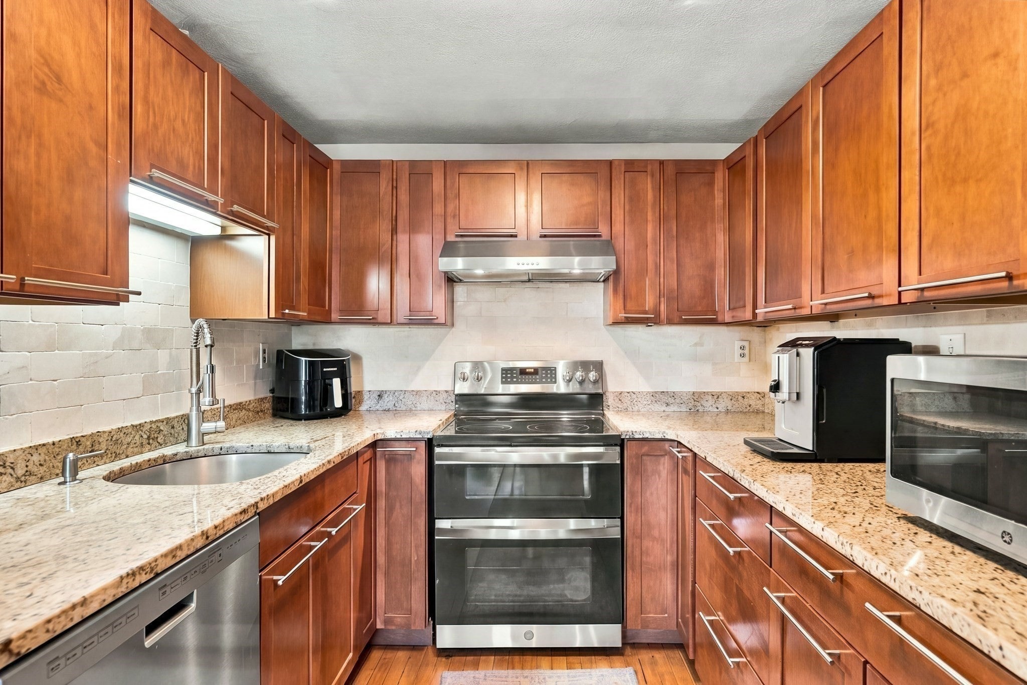 663 Boston St #7, Lynn, MA Photo #12