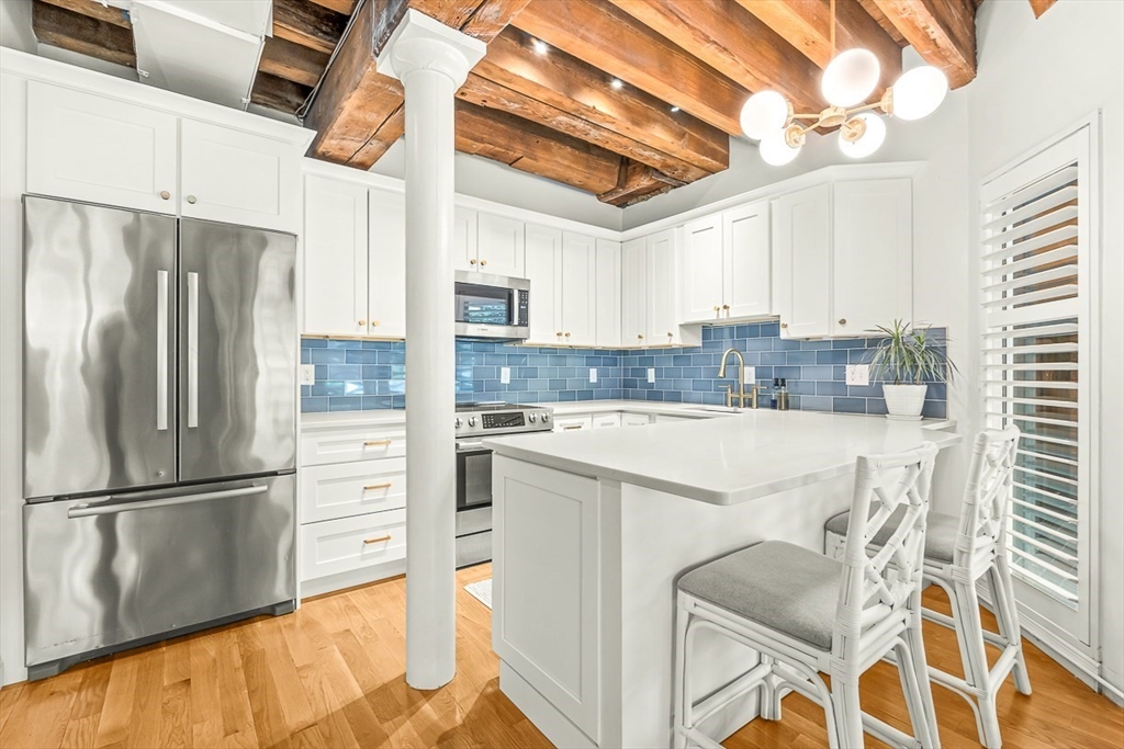 343 Commercial St 104