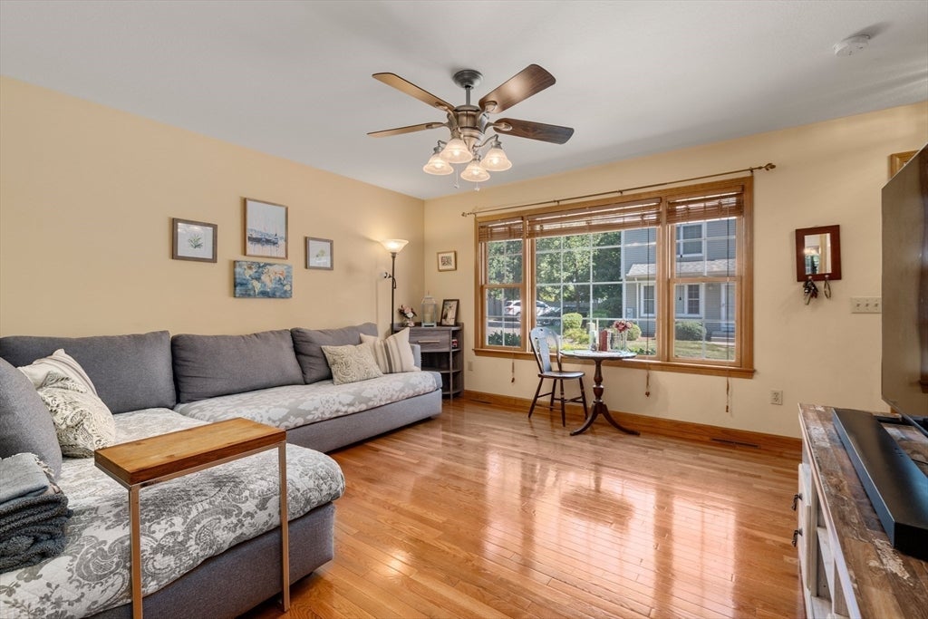 19 Gerard Lane #19, Chicopee, MA Photo #4