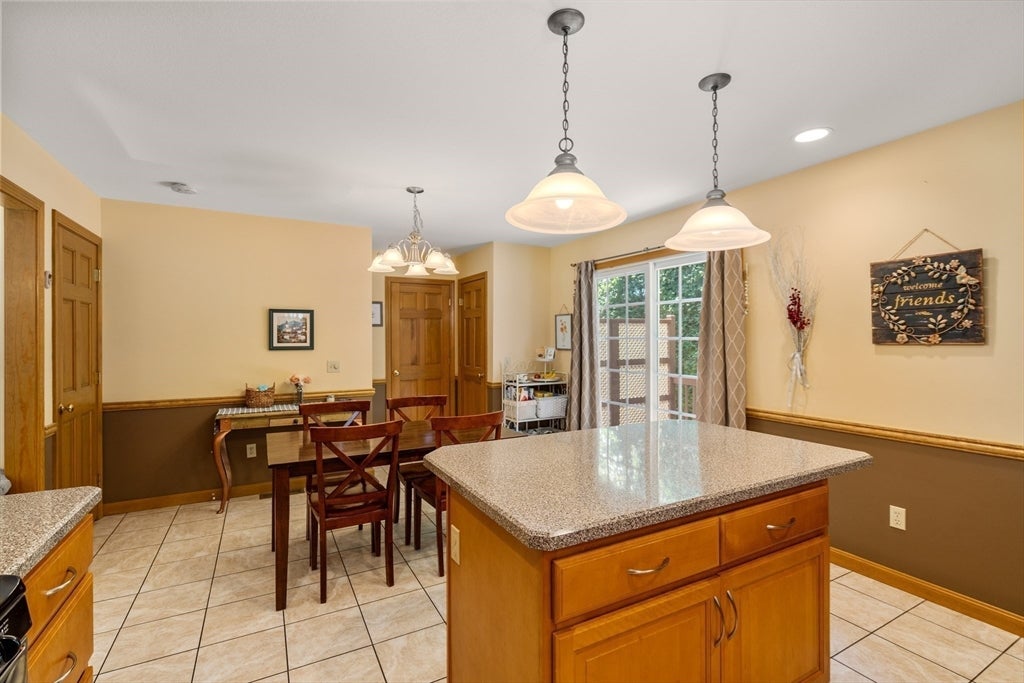 19 Gerard Lane #19, Chicopee, MA Photo #12