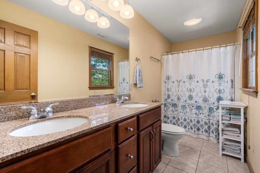 19 Gerard Lane #19, Chicopee, MA Photo #6