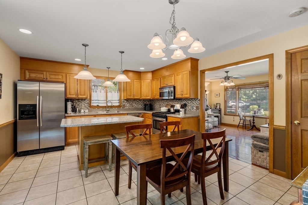 19 Gerard Lane #19, Chicopee, MA Photo #14