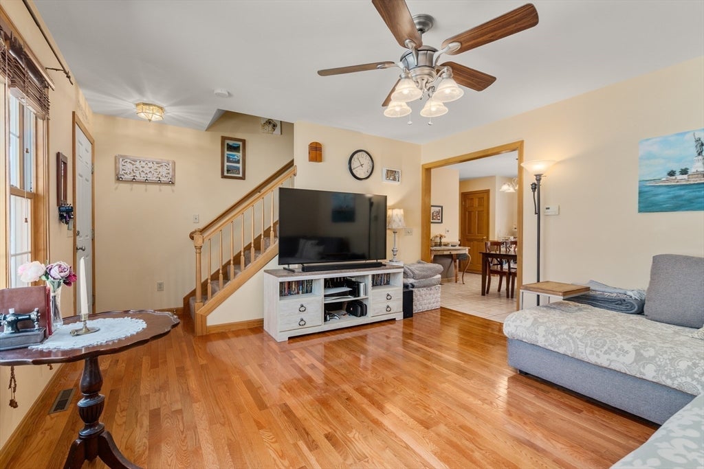 19 Gerard Lane #19, Chicopee, MA Photo #17