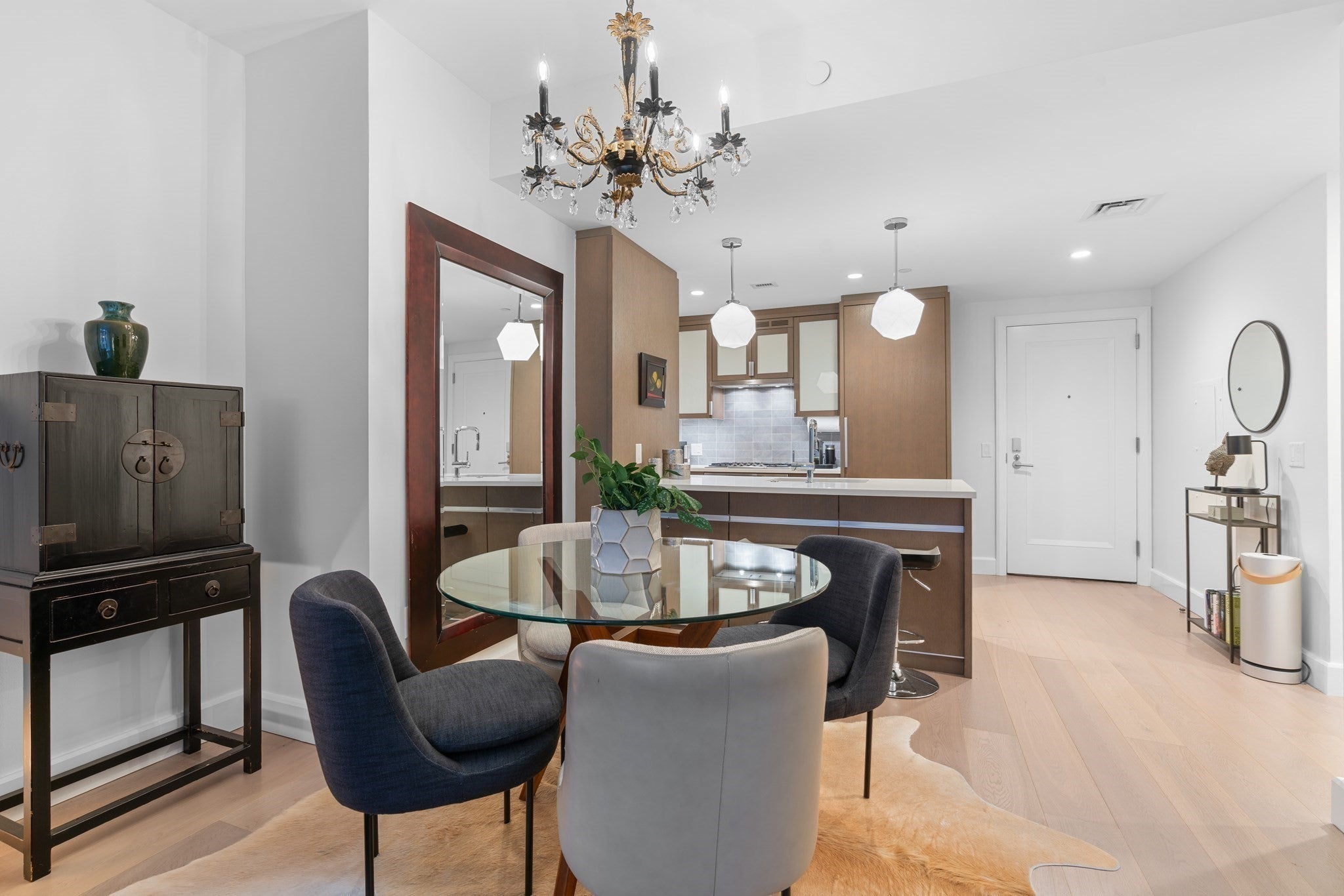 100 Lovejoy Wharf 5 N, Boston MA 02114