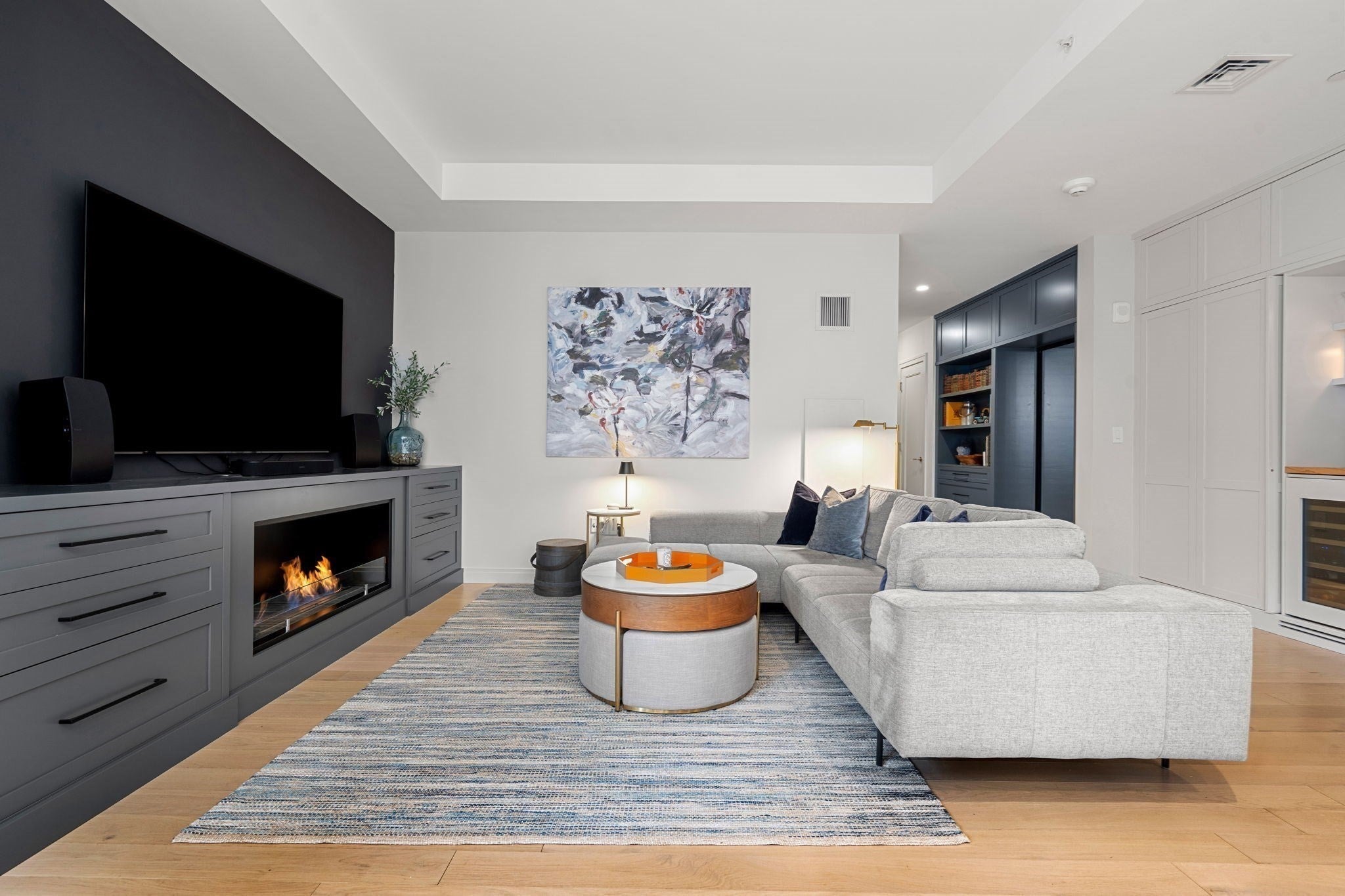 135 Seaport Blvd 1806, Boston MA 02210