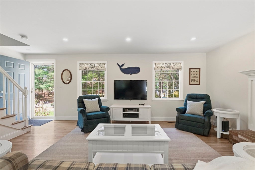 8 Ruth Ter, Falmouth, MA Photo #9