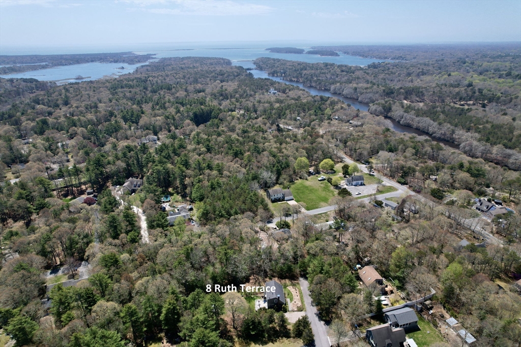 8 Ruth Ter, Falmouth, MA Photo #4