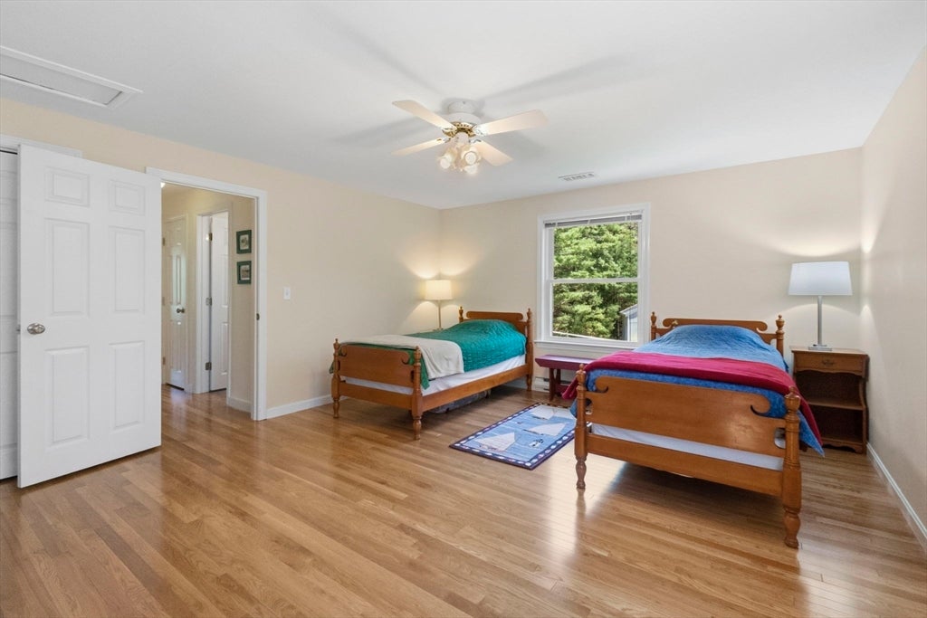 8 Ruth Ter, Falmouth, MA Photo #26