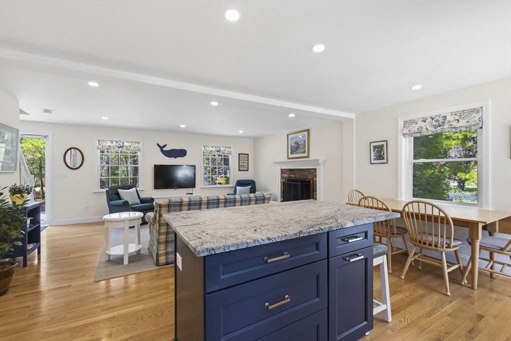 8 Ruth Ter, Falmouth, MA Photo #15