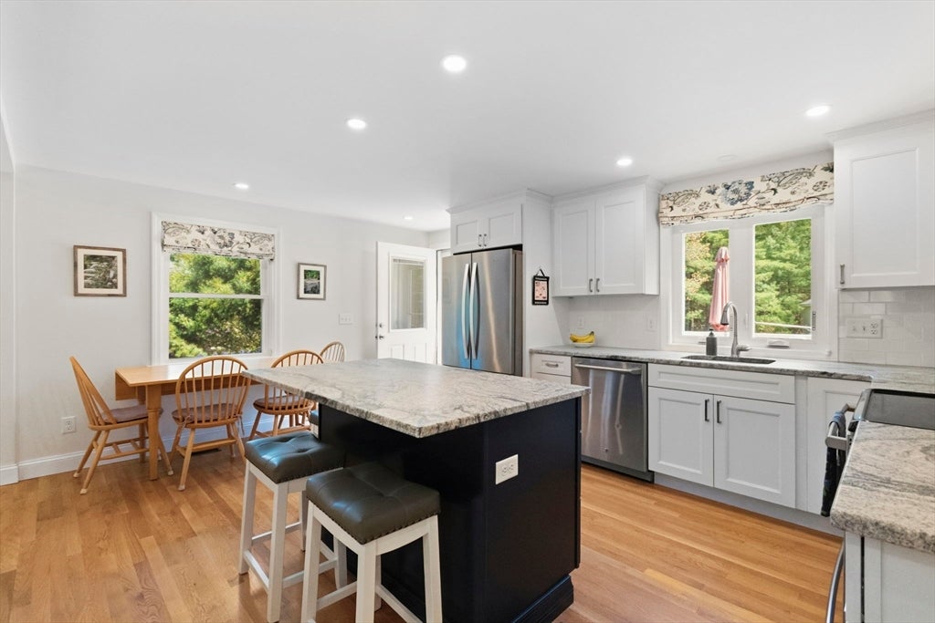 8 Ruth Ter, Falmouth, MA Photo #13
