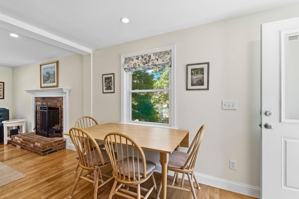 8 Ruth Ter, Falmouth, MA Photo #16