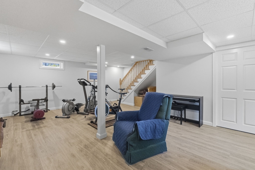 8 Ruth Ter, Falmouth, MA Photo #31