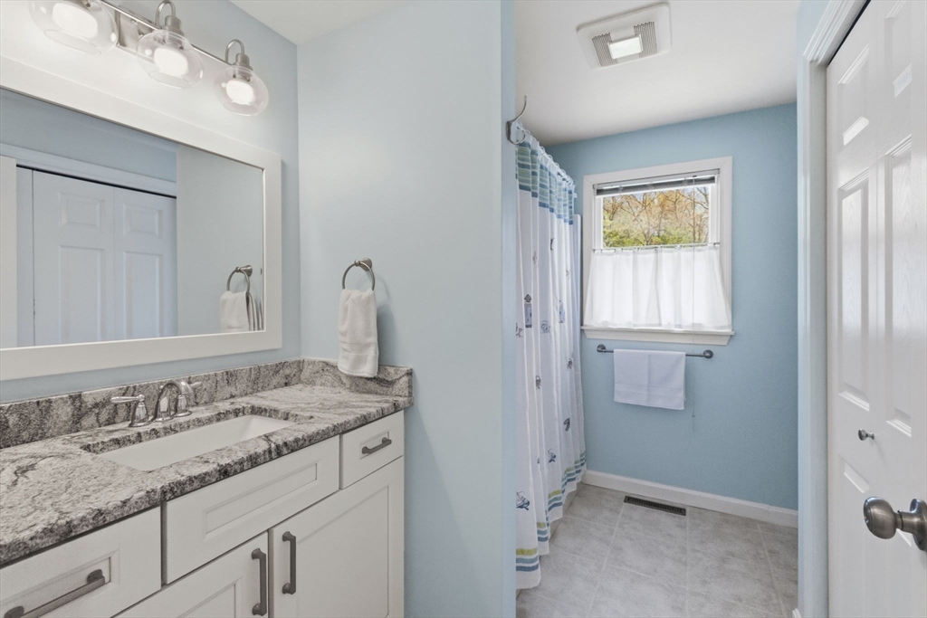 8 Ruth Ter, Falmouth, MA Photo #17