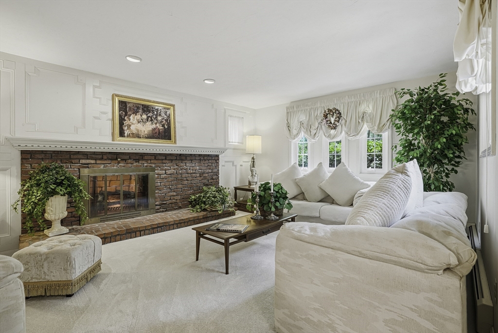 39 School Street, Hopkinton, MA, 39 School Street, Hopkinton, MA Photo #5