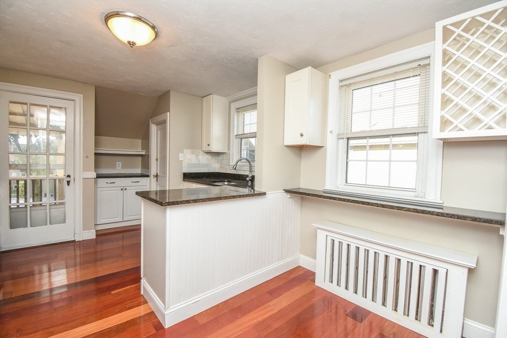 7 Hilltop RD #A, Watertown, MA Photo #8