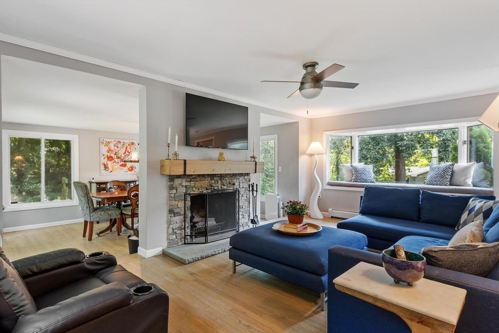 155 Winona St, Peabody, MA, 155 Winona St, Peabody, MA Photo #2