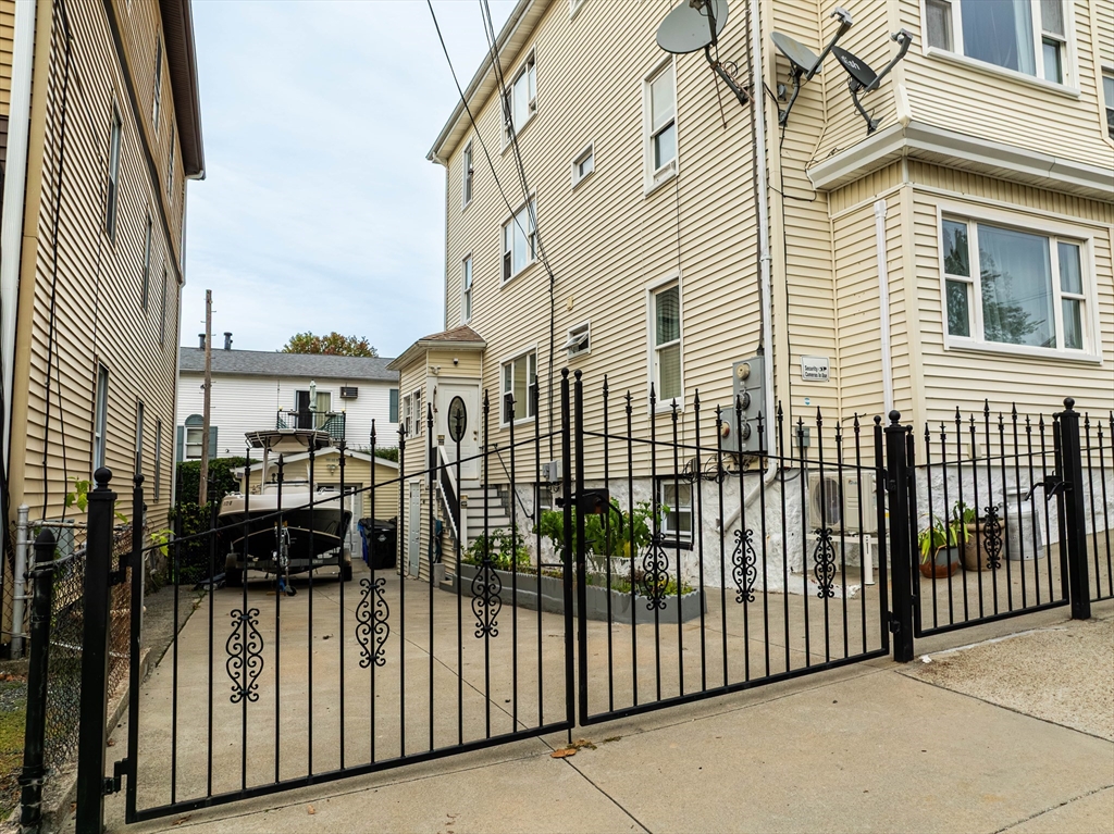 166 Bradford Ave