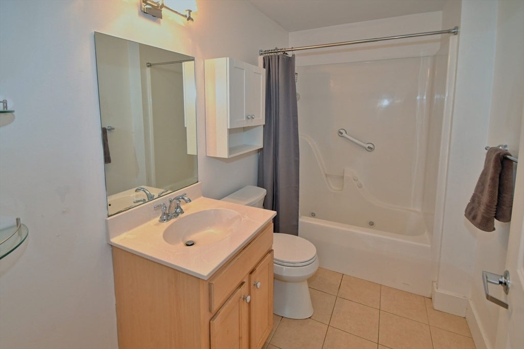 1 Powder Mill Square #107, Andover, MA, 1 Powder Mill Square #107, Andover, MA Photo #20