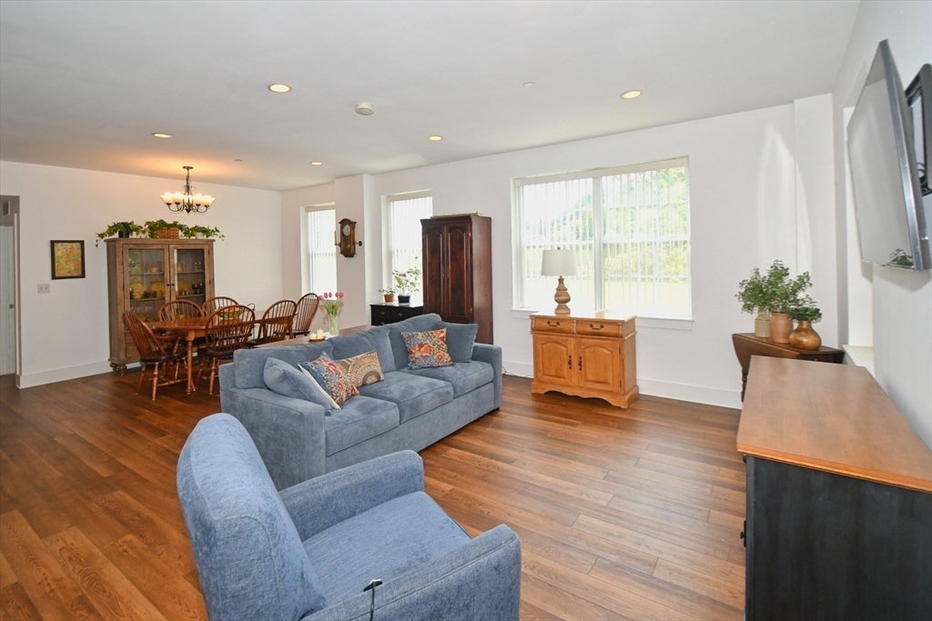 1 Powder Mill Square #107, Andover, MA, 1 Powder Mill Square #107, Andover, MA Photo #8