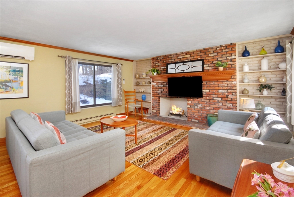 51 Staffordshire Ln 51