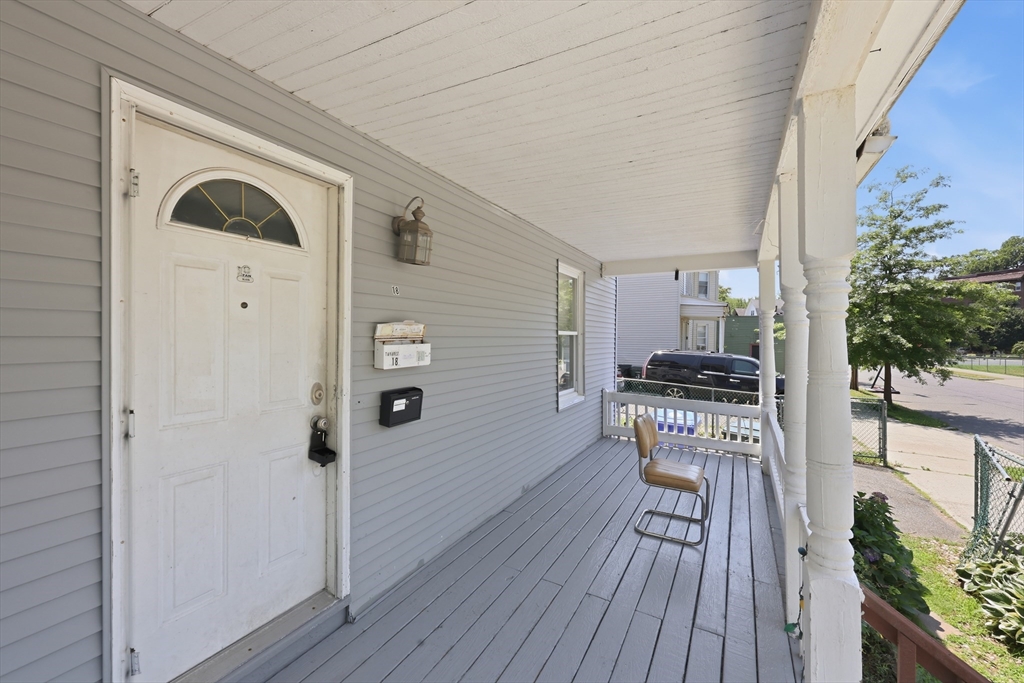 18 Keith St