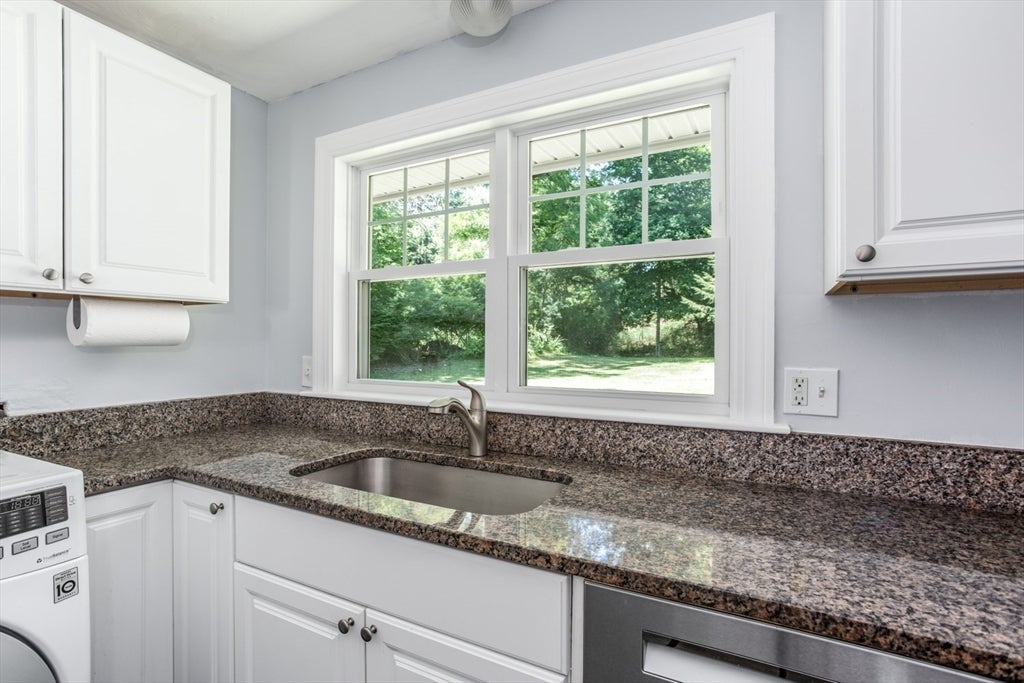 12 Terri Rd, Framingham, MA, 12 Terri Rd, Framingham, MA Photo #16