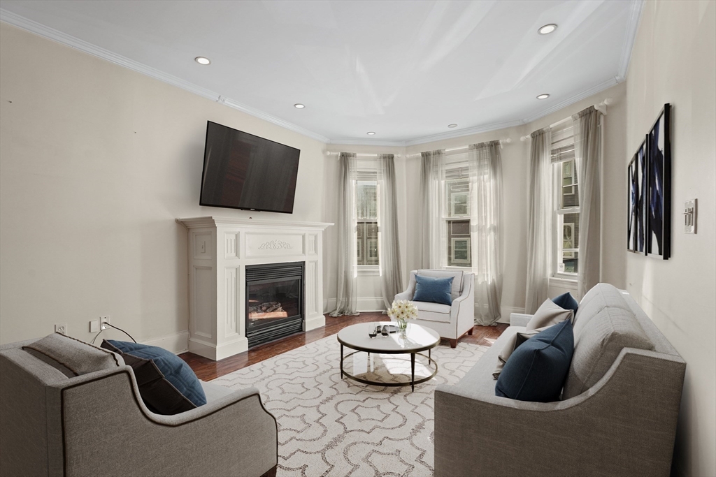 444 E 8th St. 1