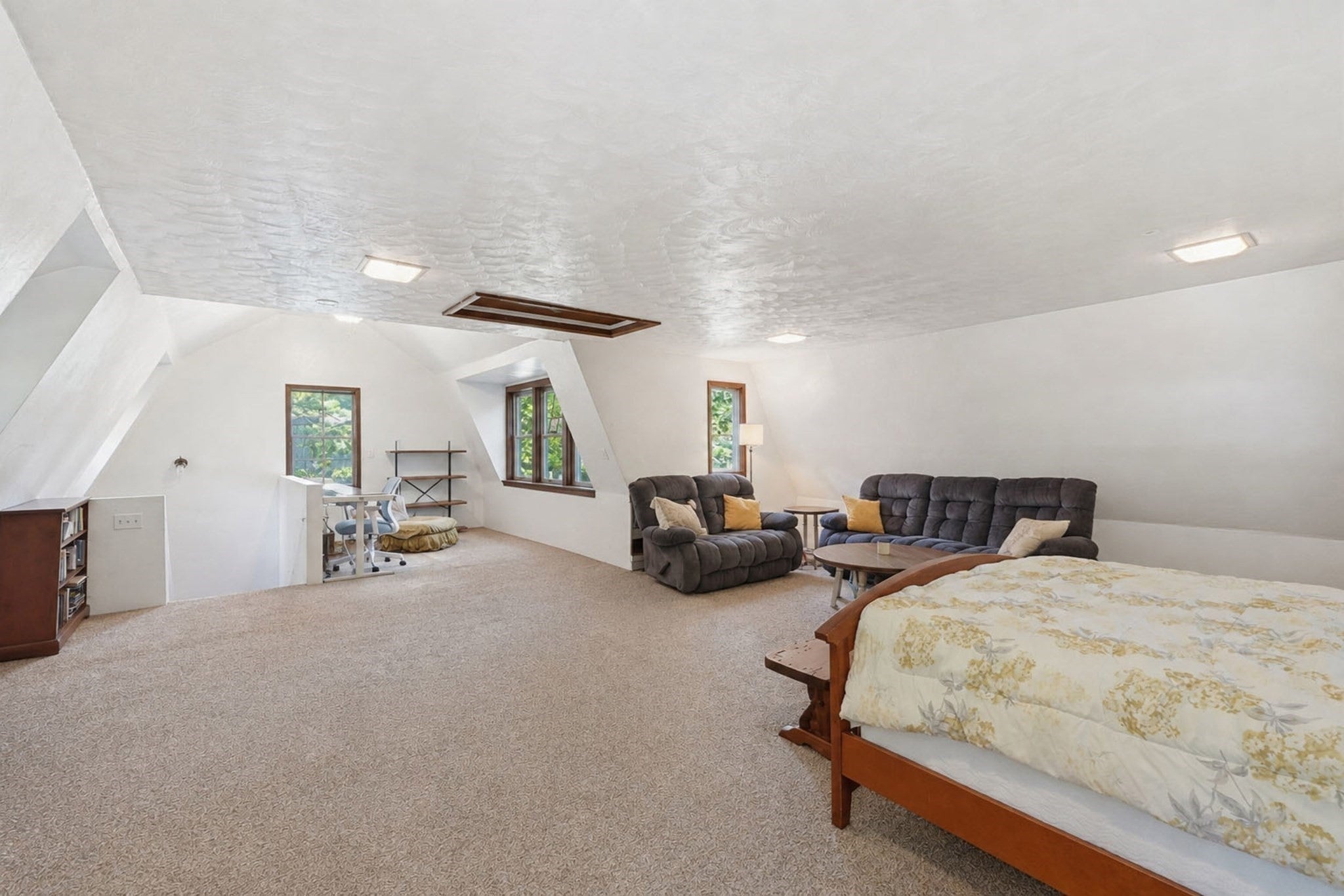 24 Briarcliff Ln #B, Spencer, MA Photo #36