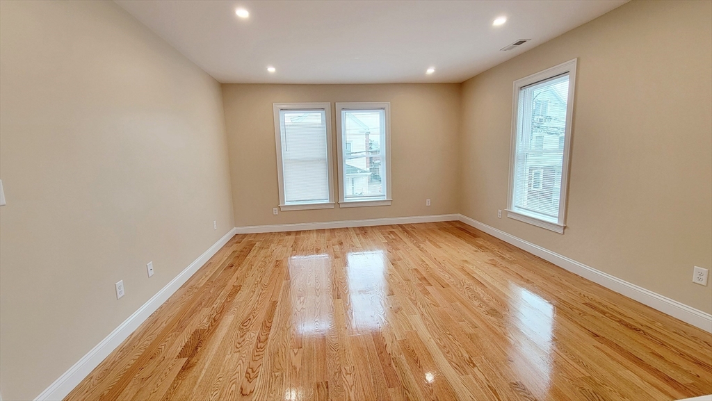64 Waverly ST #1, Boston, MA Photo #9