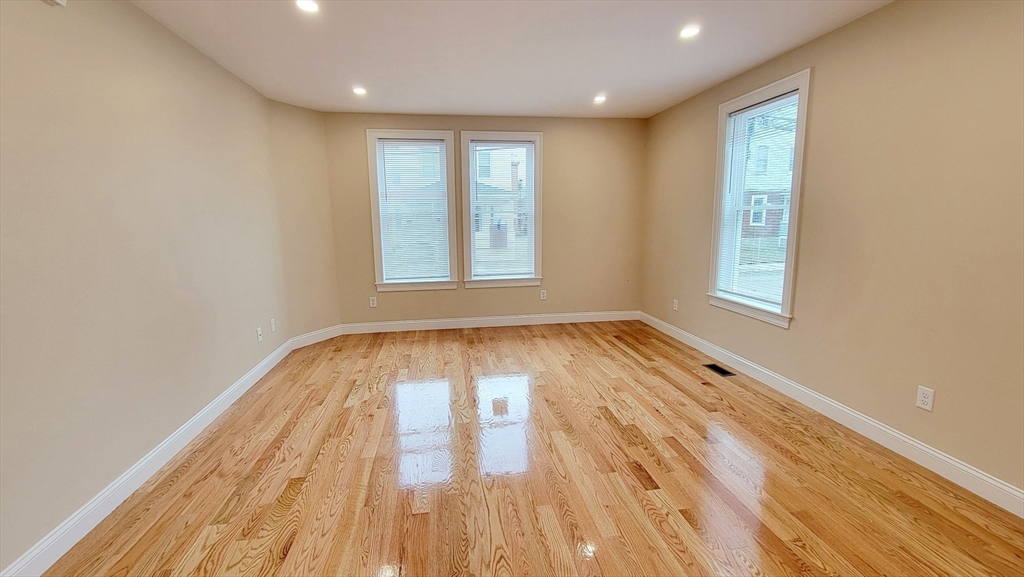 64 Waverly ST #1, Boston, MA Photo #7