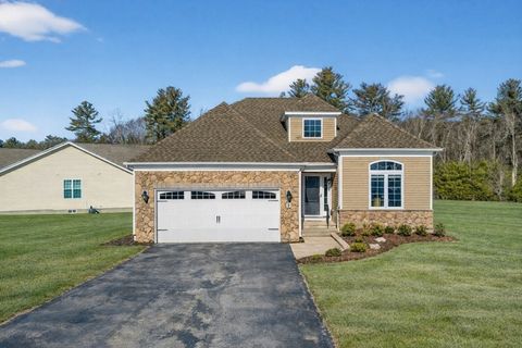 2 Sequoia Dr 2 Methuen MA 01844