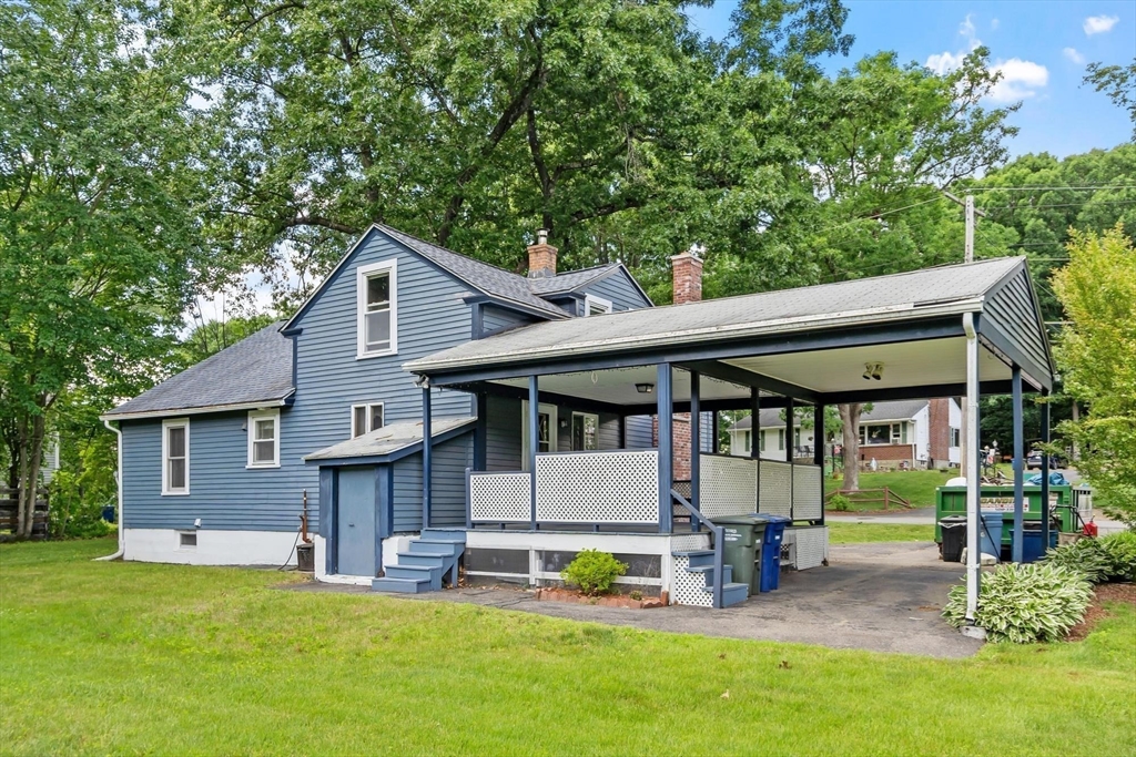 28 Willard St