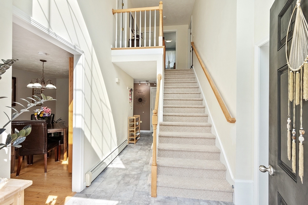15 Quarry Ln