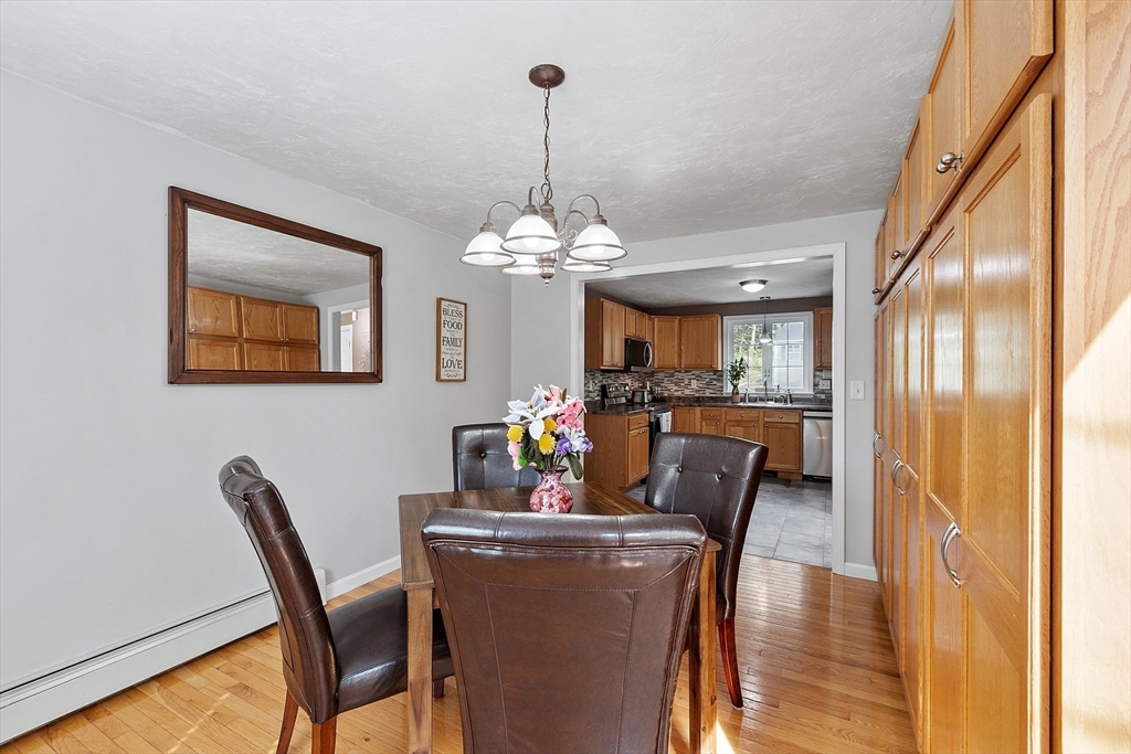 15 Quarry Ln
