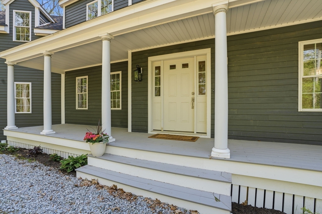 95 Stony Brook Lane