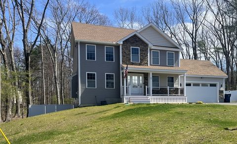 Photo of 11A Springview Terrace, Plaistow, NH 03865 (MLS # 73503163)