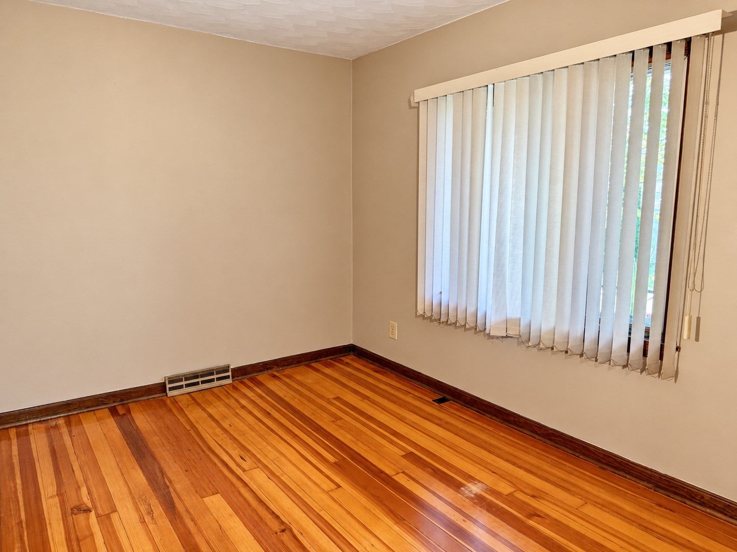 18 Brownell St, Ludlow, MA, 18 Brownell St, Ludlow, MA Photo #35