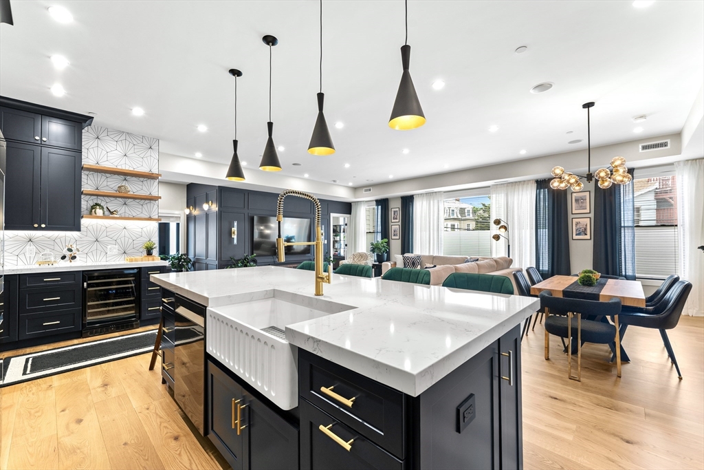 51 Crescent Ave 204