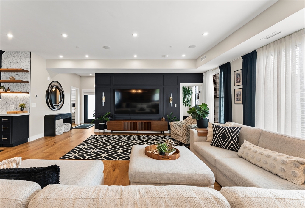 51 Crescent Ave 204