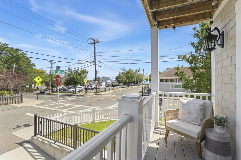 103 Bay View Ave 103