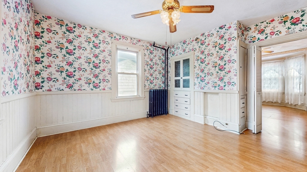 11 Quincy Ave