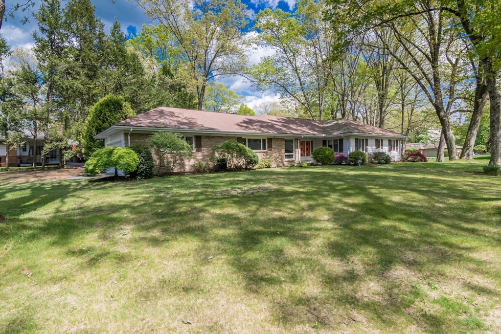 127 Magnolia Circle